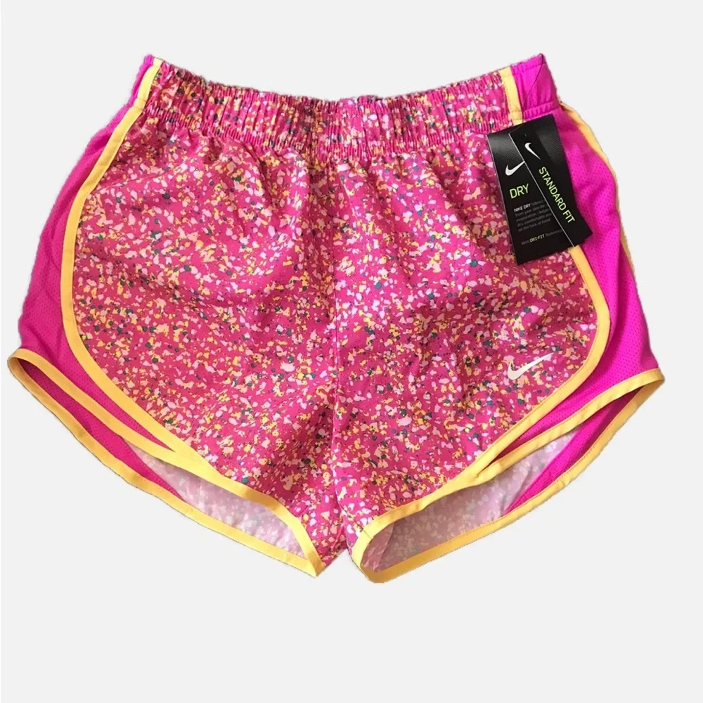 Nike Women’s Pink Floral Shorts size XS (0-2)